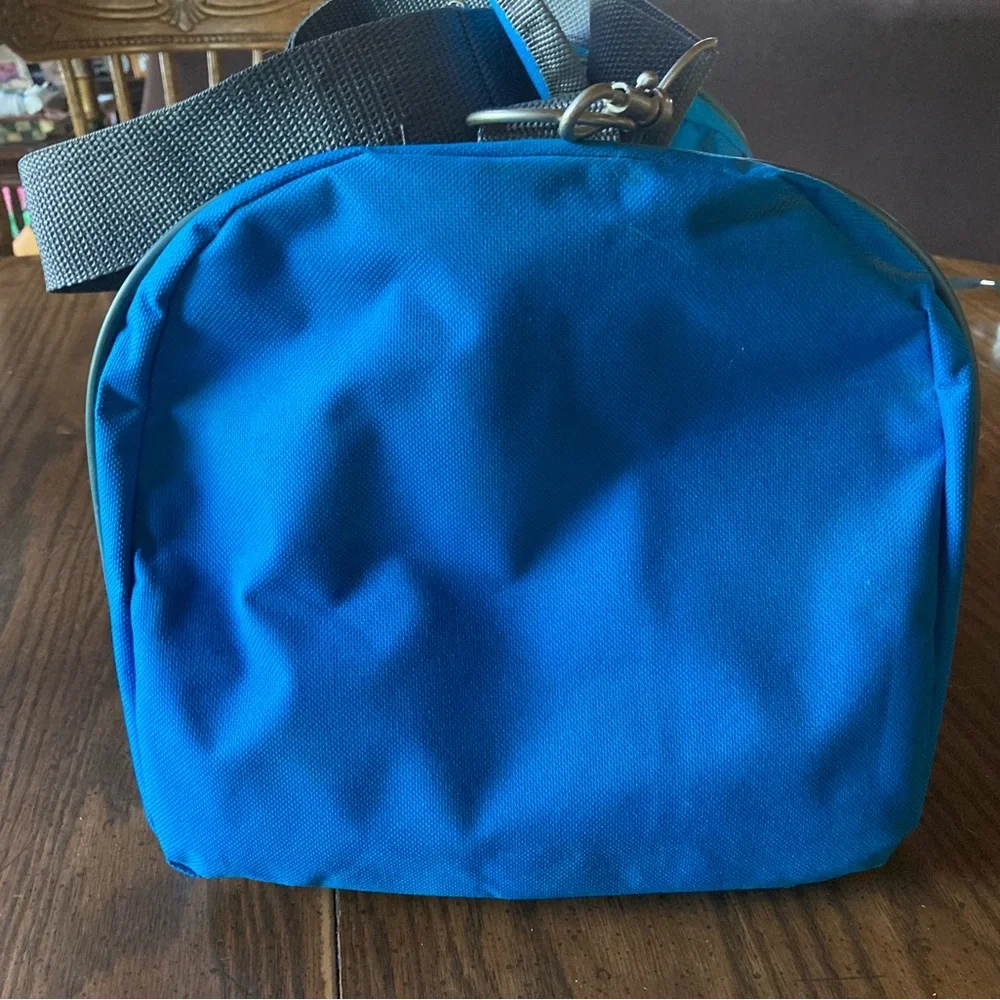 Small cat dog carrier nylon composite wood Sherpa inner base removable strap